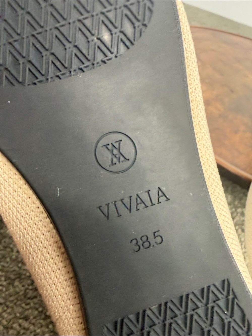 Vivaia Shoes Wm 38.5 US 7.5 Tan Cream Pointed Toe Knit Ballet Flats - Picture 10 of 15